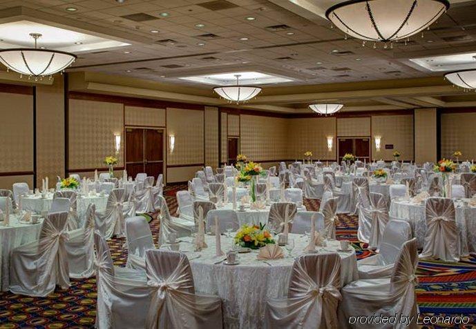 Hotel Houston Marriott North Restaurant photo